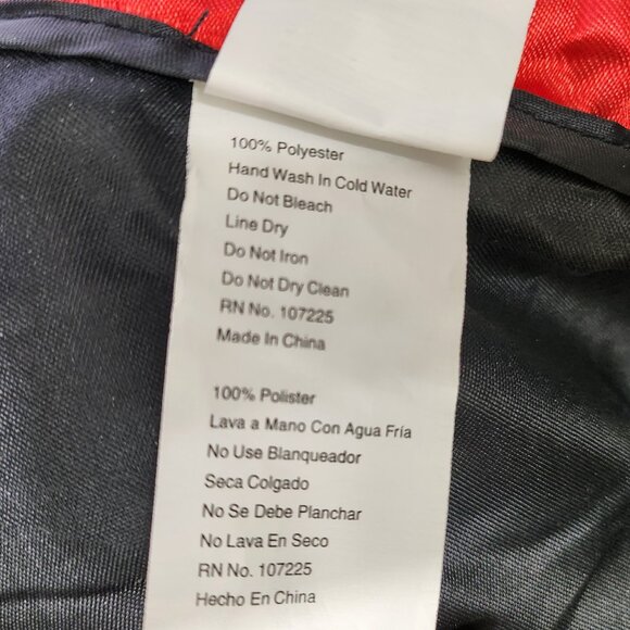 Adult sized Unisex Vampire/Dracula Cape - Picture 7 of 7